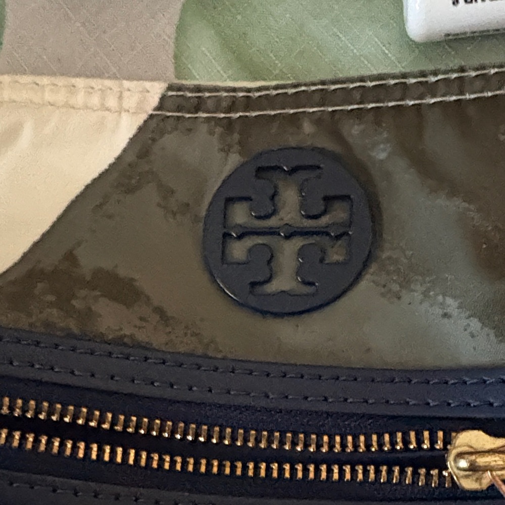 Tory Burch Red and Cream Crossbody Bag - Picture 8 of 9